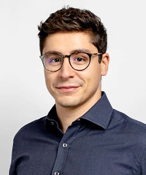 Dr Neil OUAR