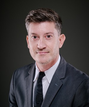 Dr Arnaud PARÉ